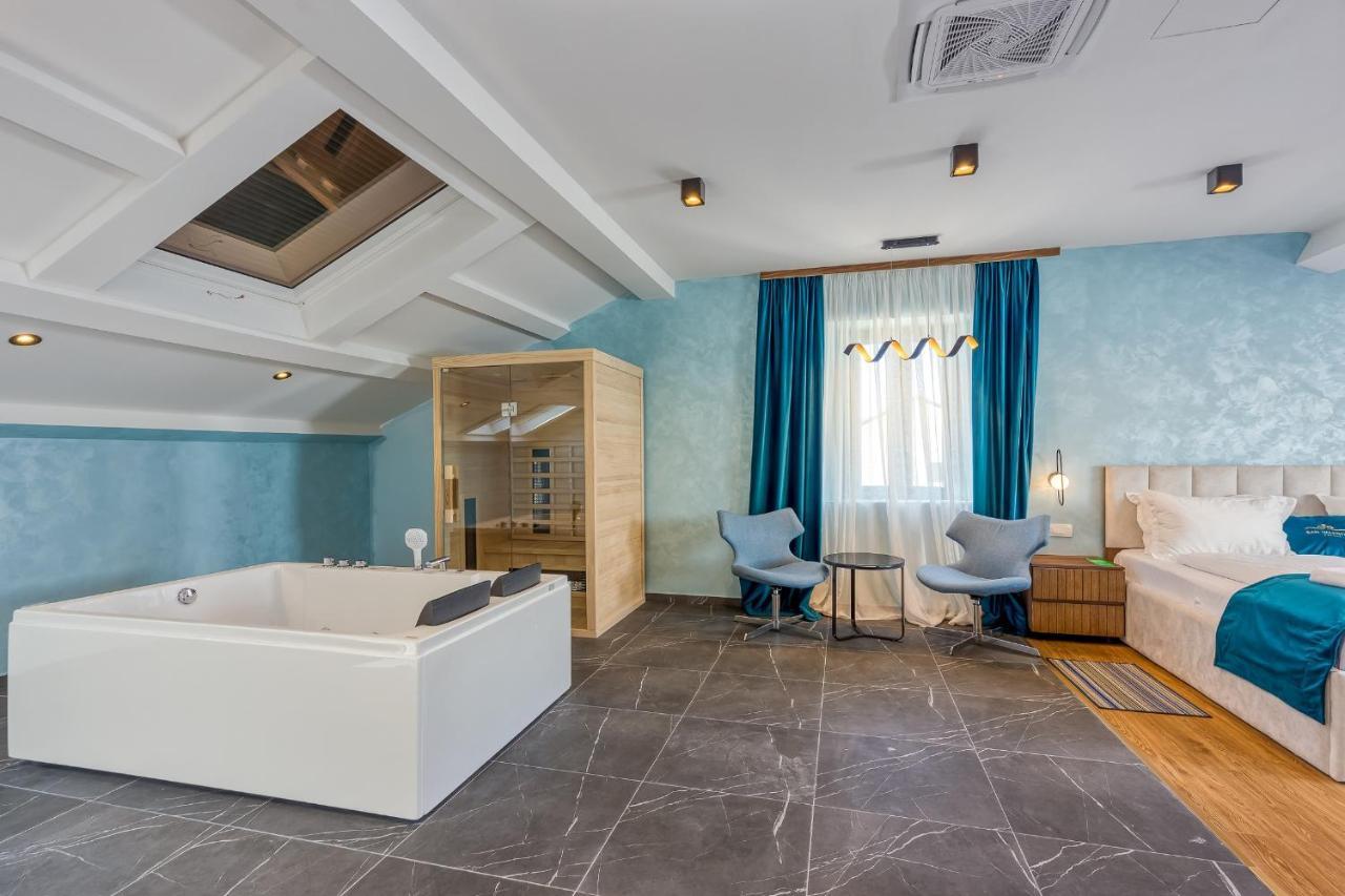 San Valentino Palace Aparthotel Umag Exterior foto